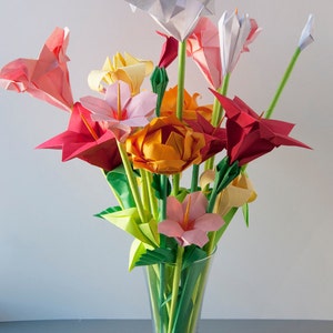 Pink Red Yellow Assorted Origami Flowers, Mother&#39;s day floral bouquet , Easter flowers, Spring paper flower bouquet
