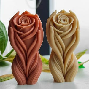 Handmade Vanilla Scented Candle - Elegant Design in Terracotta Color