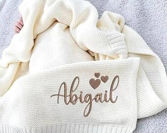 Gepersonaliseerde babynaamdeken, babycadeau, geborduurde naamdeken, babyshowercadeau, pasgeboren cadeau, deken voor de babykamer, herdenkingscadeau voor de baby