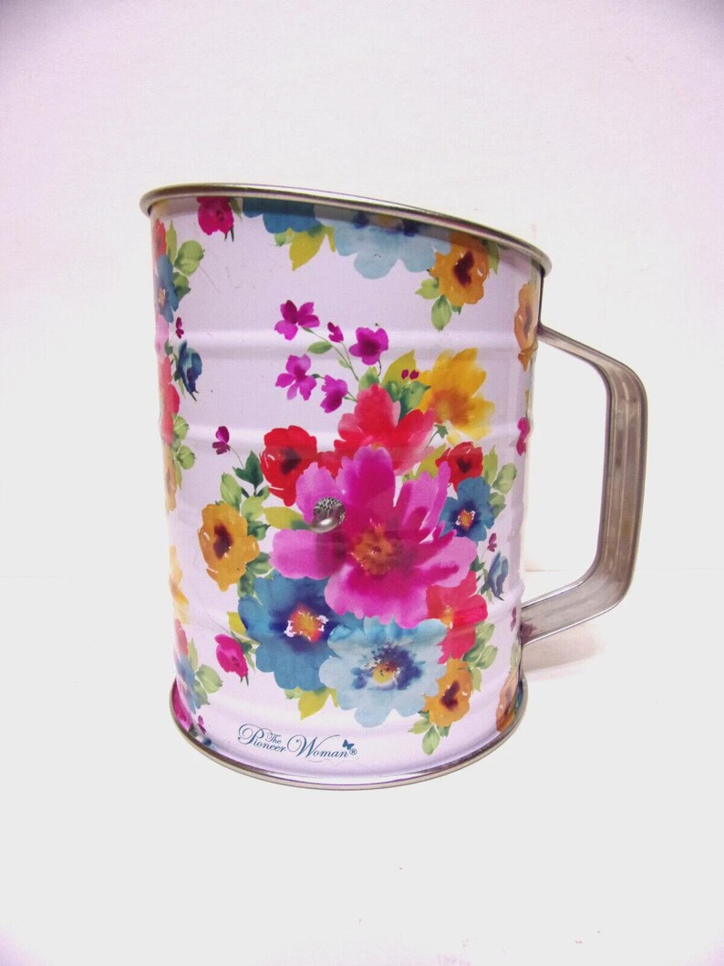 Colorful Small Sifter Pioneer Woman 6