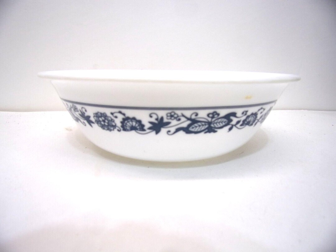 Set of Four Corelle Corning Old Town Blue Onion Pattern 6 1/4