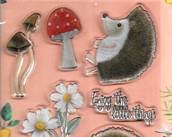 Craft Consortium -- Harry The Hedgehog -- NEW  -- (#3507)