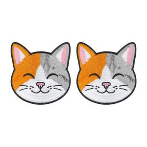 Calico-Katzen-Aufnäher (2er-Set) Gestickter Aufbügel-/Aufnäh-Aufnäher, fröhlich lächelndes Katzenemblem (7,6 cm)