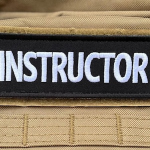 Instructeurspatch Zwarte geborduurde badge klittenband (5 inch) Sluiting Achterkant Tactical, airsoft, paintball, cadeaupatches