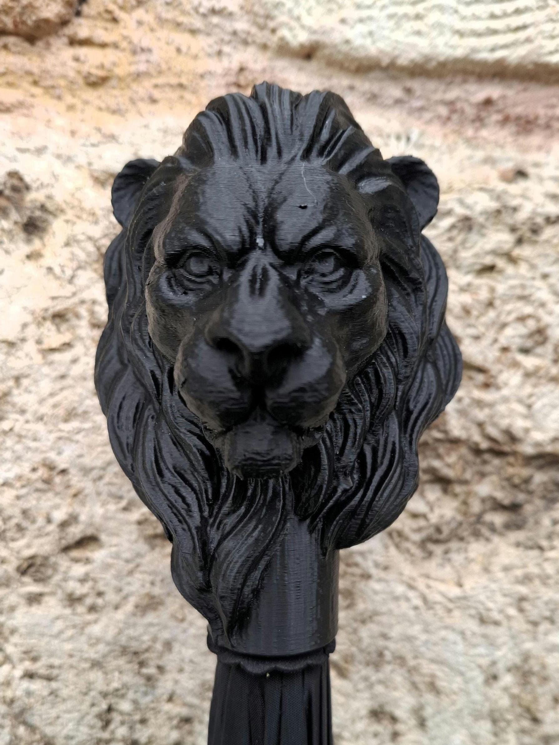 Lion Head Umbrella for Men – Luxury Gothic Umbrella with Sculptural Animal Design – Unique Gift for Him – Elegant Gentleman’s Accessory