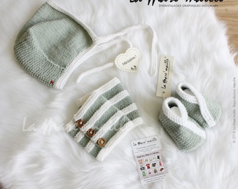 ENSEMBLE chaussons bonnet béguin et guêtres jambières bébé laine vert et blanc style bohème tricoté main La Mare'maille