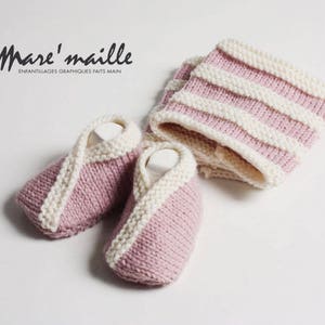 ENSEMBLE chaussons et guêtres jambières bébé laine rose et beige style bohème tricoté main La Mare'maille image 4