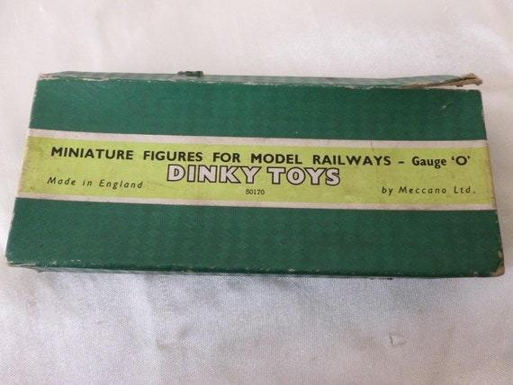 o gauge railway figures