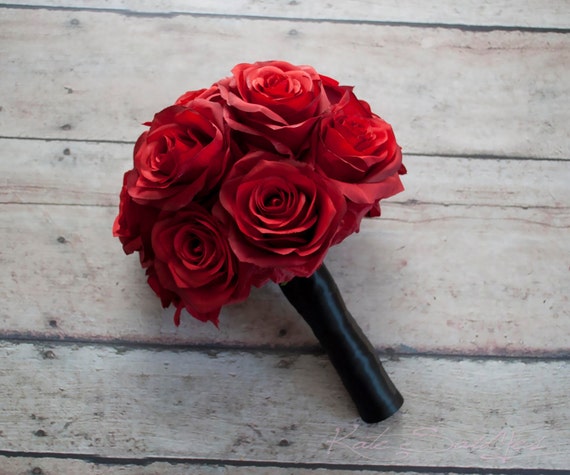 red rose bridesmaid bouquet