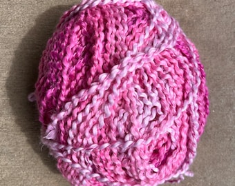 Various yarn bundles