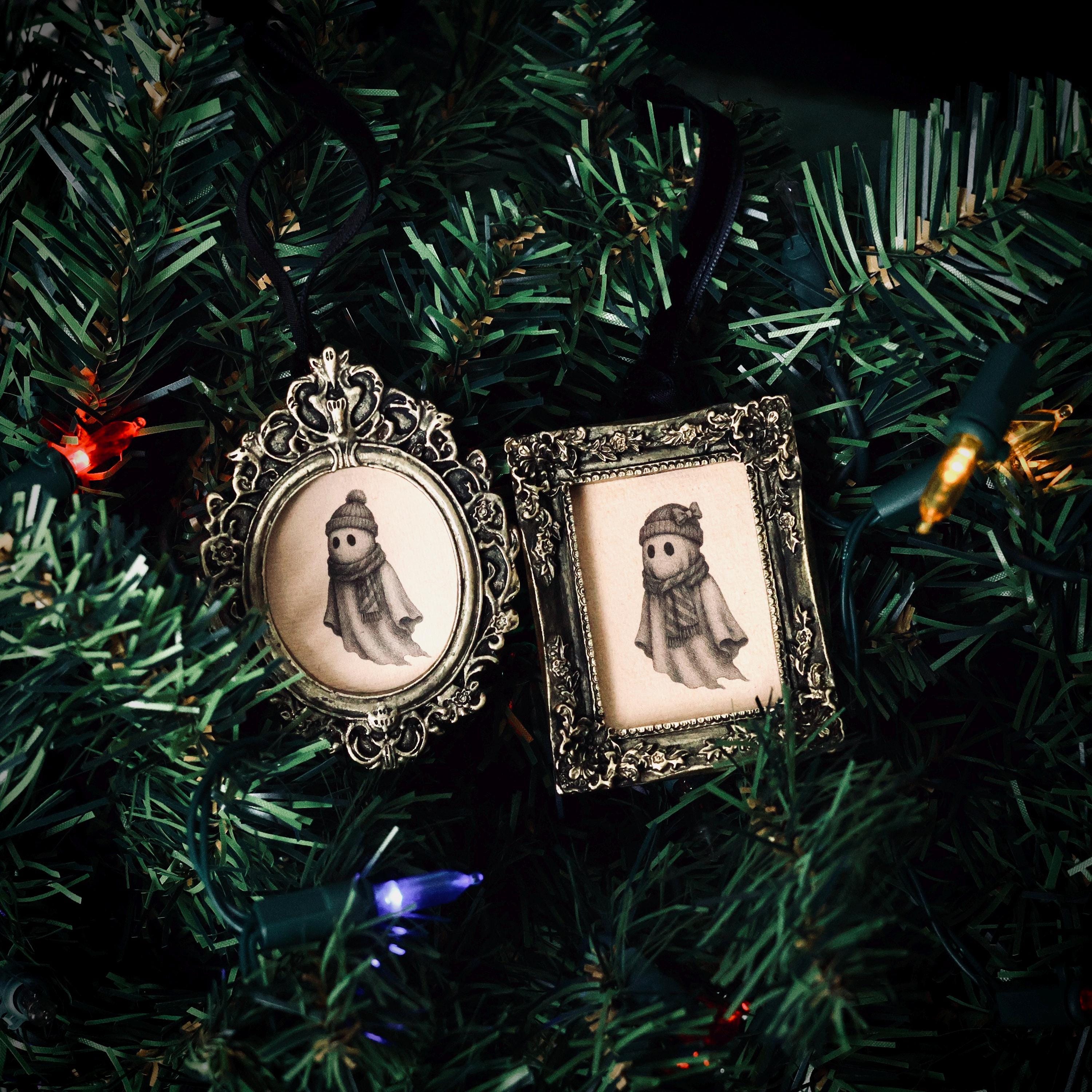 Vintage Style Winter Ghost Couple Ornament in Baroque Frame | Unique ...
