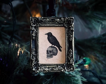 Vintage Style Raven on Skull Ornament in Baroque Frame | Unique Christmas Decoration | Whimsical Gothic Holiday Gift | Creepmas & Gothmas