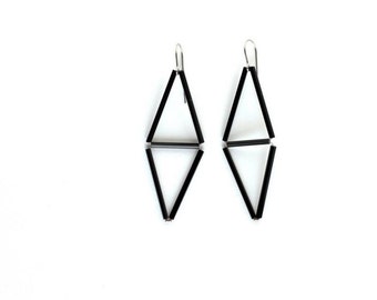 Triangle Earrigns- Black long minimalist earrings