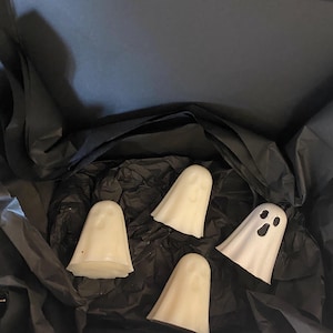 Gentle Haunting Wax Melt Geschenkbox mit Figur