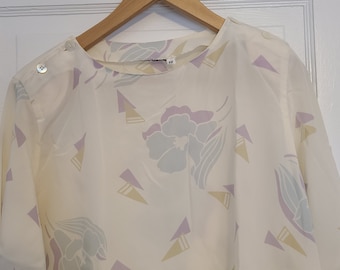 Vintage 70s 80s Woman’s Cream Floral Triangle Pattern Long Sleeve Shoulder Buttons Size 12 Large Purple Blue Tan