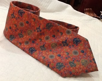 Vintage LUCIEN PICCARD Tie Silk Tie Salmon Pink with Floral Graphic ITALY