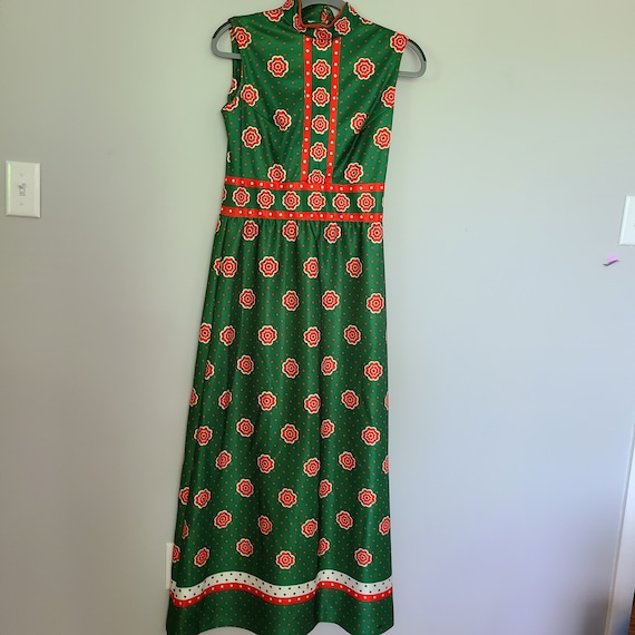 Vintage Women's Emilio Borghese Dress Double Knit Polyester Ankle Length Sleeveless High Collar Green Red Flower/Polka Dot Design Zip Maxi