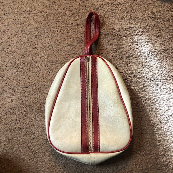 Vintage 70s Woman’s Handbag Unusual Red Off White Oval Shape Metal Zipper Top Handle