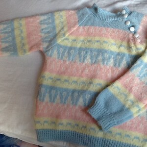 Vintage Knit UNISEX Baby Sweater With White Buttons Blue Pink White Design