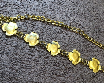 Vintage 80s Morton East Womans Belt Flowers Perals Dogwood Chains Metal Clasp Gold One Size Adjustable