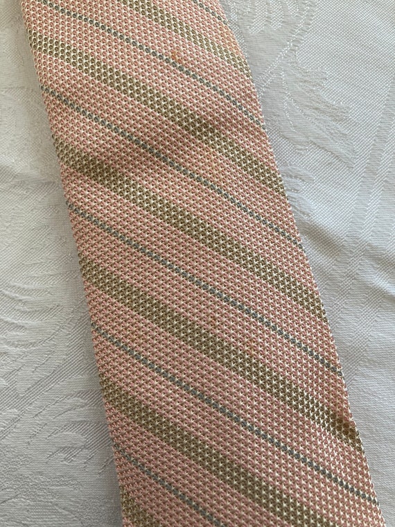 Vintage PRINGLE of Scotland Striped Tie Textured G