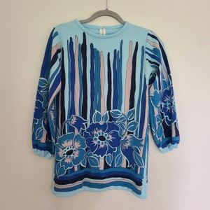 Vintage Mod 60s Women&#39;s Blue Tone Floral Polyester Short Mini Dress Long Fitted Sleeves Estimated Size Small Tunic Top