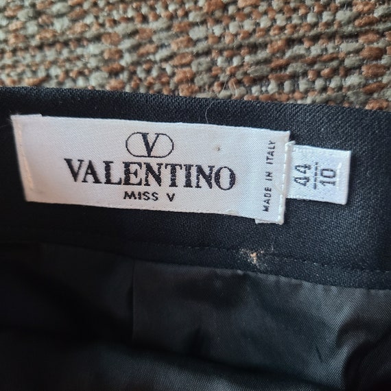 Vintage Women's Valentino Black Straight Line Ski… - image 2