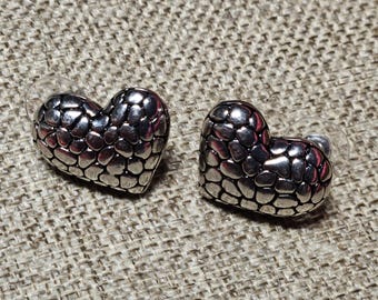 Pendientes únicos con forma de corazón