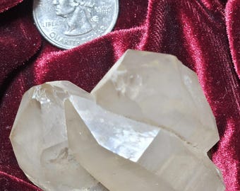 Ejemplar de cristal de cuarzo – Ecos en el cuarzo