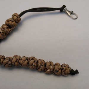 Customized Paracord Lanyard with Sliding Ranger Beads (gold shown