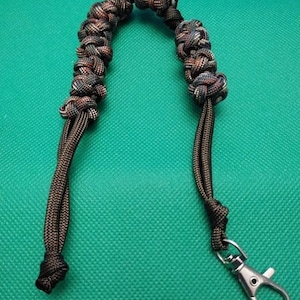 Customized Paracord Lanyard with Sliding Ranger Beads (gold shown) – Adored  Paracord