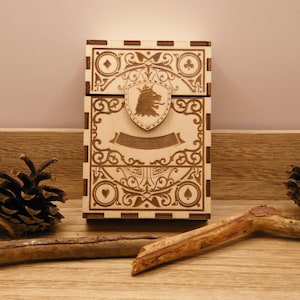 Houten kaartenbak voor Tarot, MTG, TCG - Handgemaakt organizer-cadeau - Opbergruimte voor berkenhouten decks - Aanpasbare kaarthouder