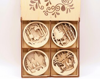 Juego de 4 adornos navideños de madera en capas: bolas navideñas hechas a mano. Incluye caja de regalo personalizada opcional.