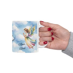 Taza de cerámica personalizada con el nombre "Ángeles contigo, cielo y nubes" imagen 8