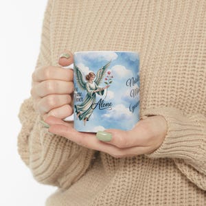 Taza de cerámica personalizada con el nombre "Ángeles contigo, cielo y nubes" imagen 7
