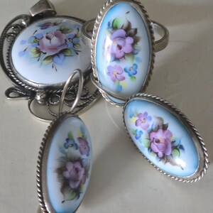 Vintage Rostov Finift Women&#39;s 4 Piece Jewelry Set - Pendant, Ring And Earrings