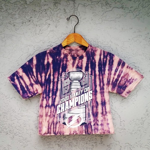 Reworked Tampa Bay Lightning Tie Dye Crop Top T-shirt, Bleach Dyed Cropped T Shirt, Size S Small Tshirt, Reworked Bolts Graphic Tee