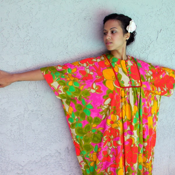 Dramatic Vintage 60s/70s Hot Neon Hot Pink FLOWER POWER House Mama Maxi Cocoon Dress w/ massive batwing/angel wing sleeves