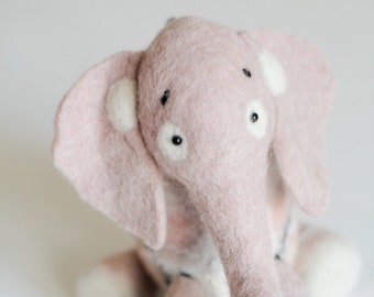 Waldorf toy. Aurelia - Felt Elephant. Felt toy. Felted Animals. Softie Plush Toy Stuffed animals. Nursery decor soft toy. dusty light pink.