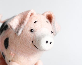 Felted Pig - Madeline. Handmade toy, Farm animal, pink pig with  black spots, Marionette Felted Animal Stuffed Toy waldorf toy Piggy piglet