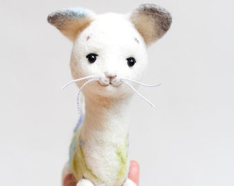 White Felt Cat - Frost. Art Toy Gift for kids Cat plush Puppet Felted Toy Stuffed Toy Felt Animal Kitten Soft toy portrait . white silver.