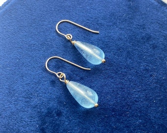 Aquamarine Delicate seablue SOLID 14kt gold gemstone dainty drop earrings