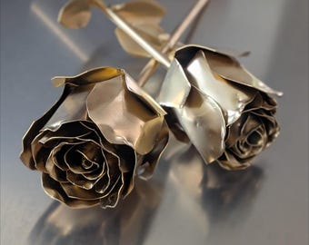 Gold Welded Forever Rose – Handcrafted Metal Symbol of Everlasting Love