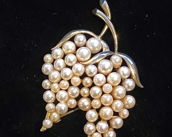 Vintage MARVELLA  Signed Pearl Grape Bunch 24k GP Brooch Pin Estate