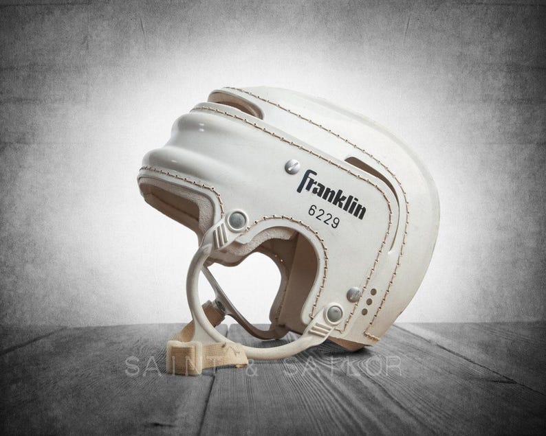 Vintage Hockey Helmet Photo Art Print, Boys Room Decor 画像 2