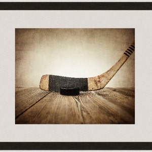 Vintage Hockey Stick and Puck on wall art, Ice hockey wall art, hockey prints, hockey decor image 3