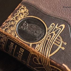Oude ansichtkaart met woordenboek voor postcrossing-fans