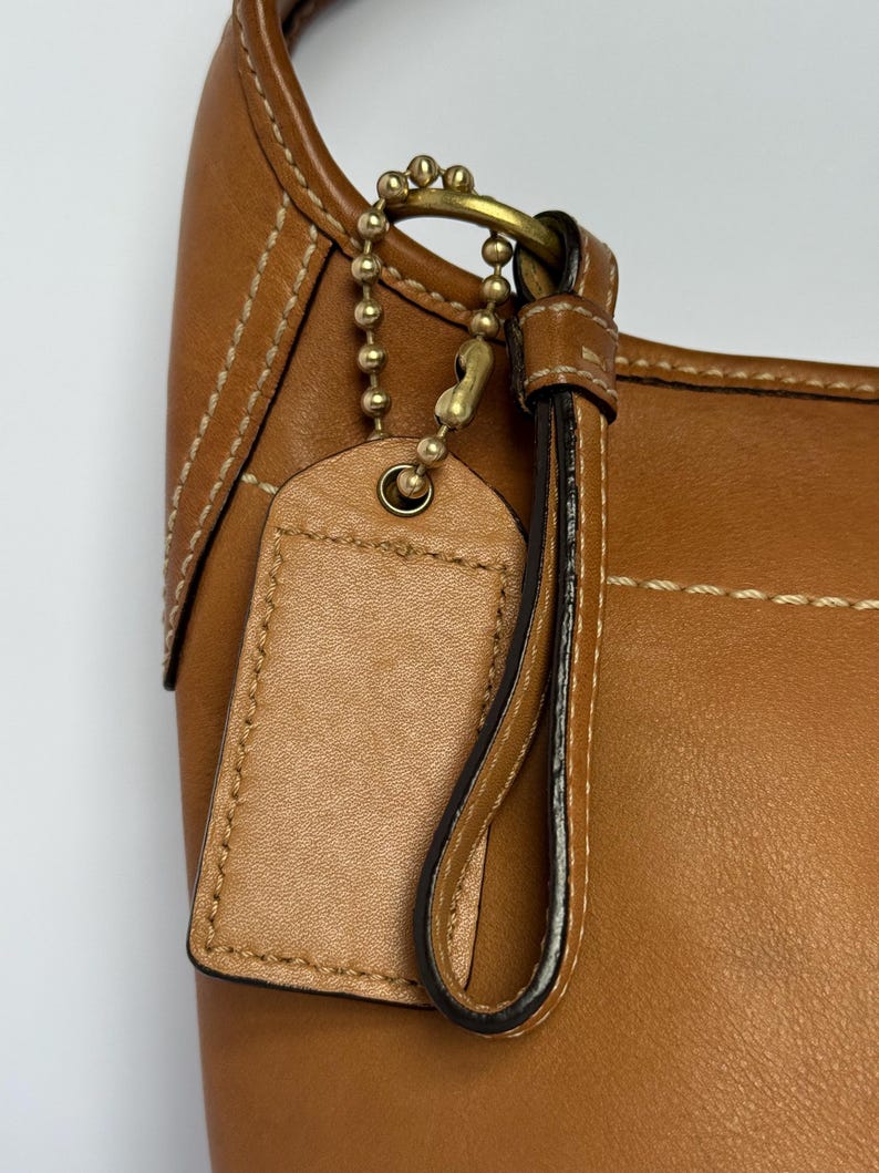 Vintage Coach Ergo Hobo 10739 – English Tan Leather Shoulder Bag – Original Mid-2000s Y2K – Hang Tag image 5