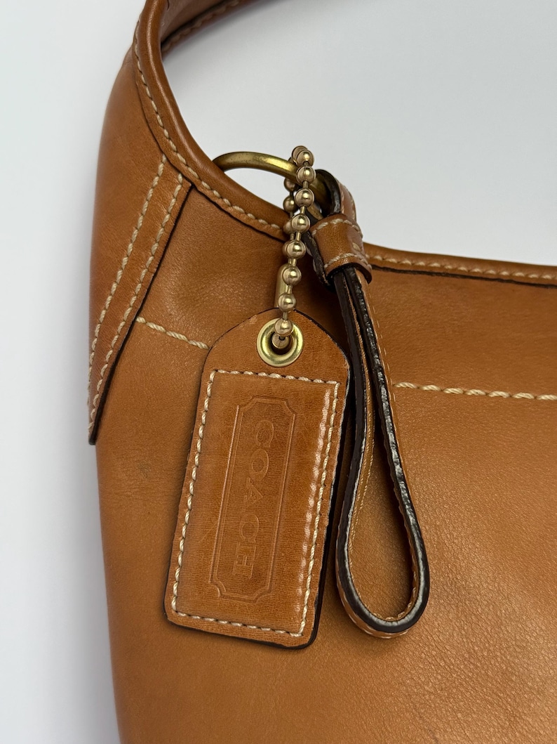Vintage Coach Ergo Hobo 10739 – English Tan Leather Shoulder Bag – Original Mid-2000s Y2K – Hang Tag image 6