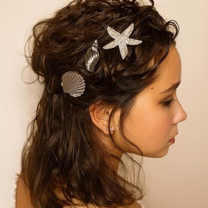 Silver Seashell Starfish Hair Clips – Metal Beach Hair Accessories Set, Ocean Themed Claw Clips for Women, Summer Mermaid Hair Clip